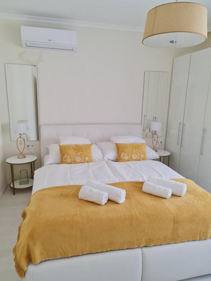 Kolibri Apartman Seghedin Exterior foto